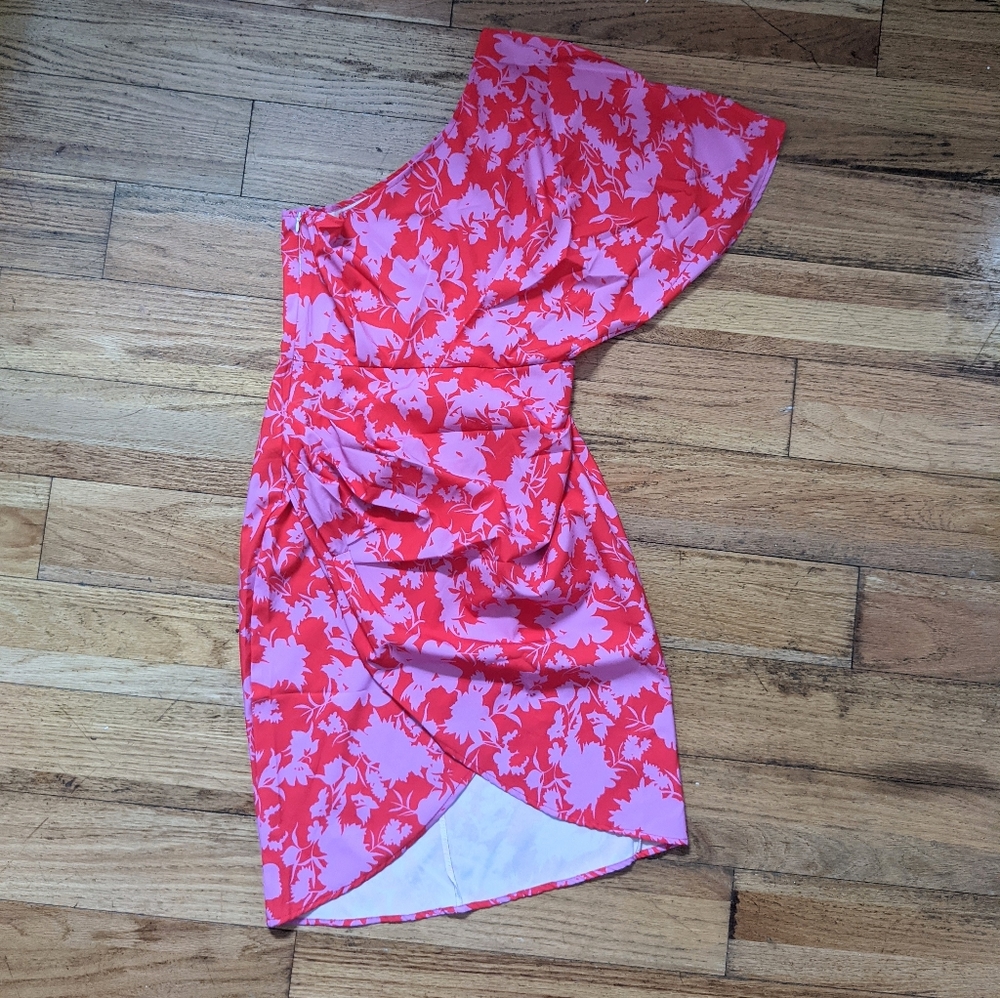One shoulder pink and red dress